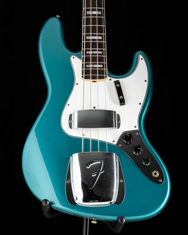 Time-Limited Fender Custom Shop Limited 1966 Jazz Bass Journeyman Relic Aged Ocean