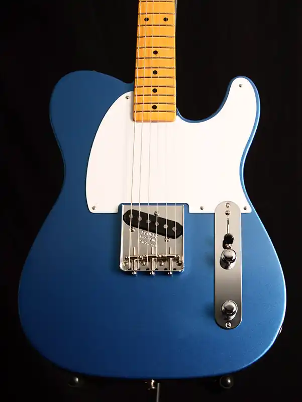 Must Have Fender 70th Anniversary Esquire Maple Neck Lake Placid Blue