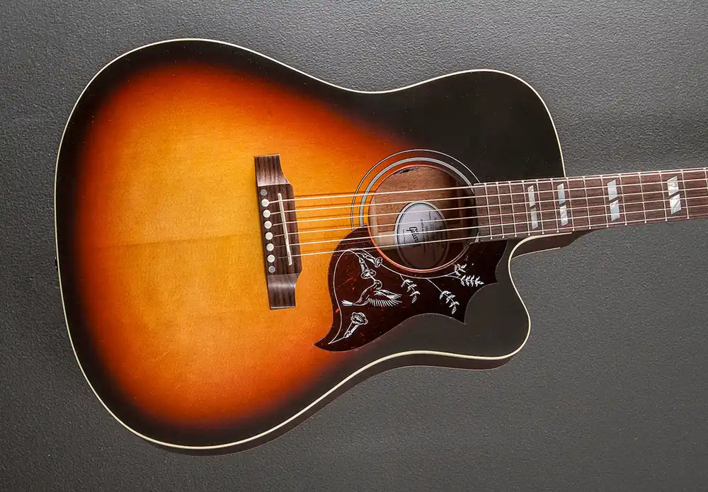 Special Offer Hummingbird Studio EC - Tri-Burst Satin– Dave's Guitar Shop