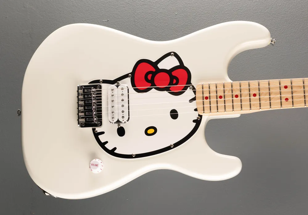 Hello Kitty Stratocaster - White– Dave's Guitar Shop Clearance
