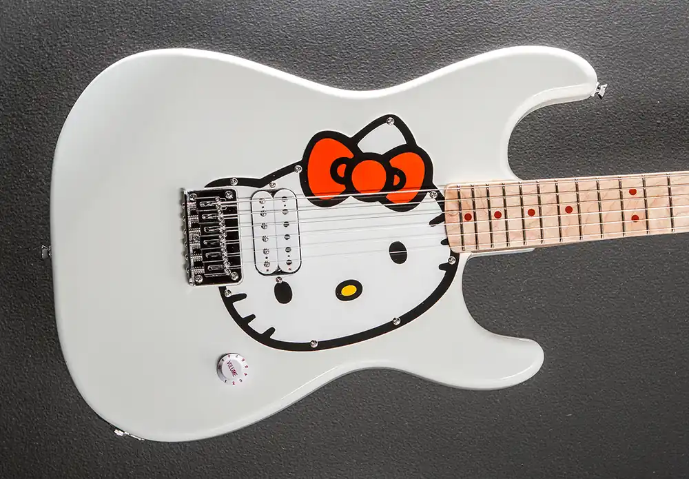 Weekend Sale Hello Kitty Stratocaster - White– Dave's Guitar Shop