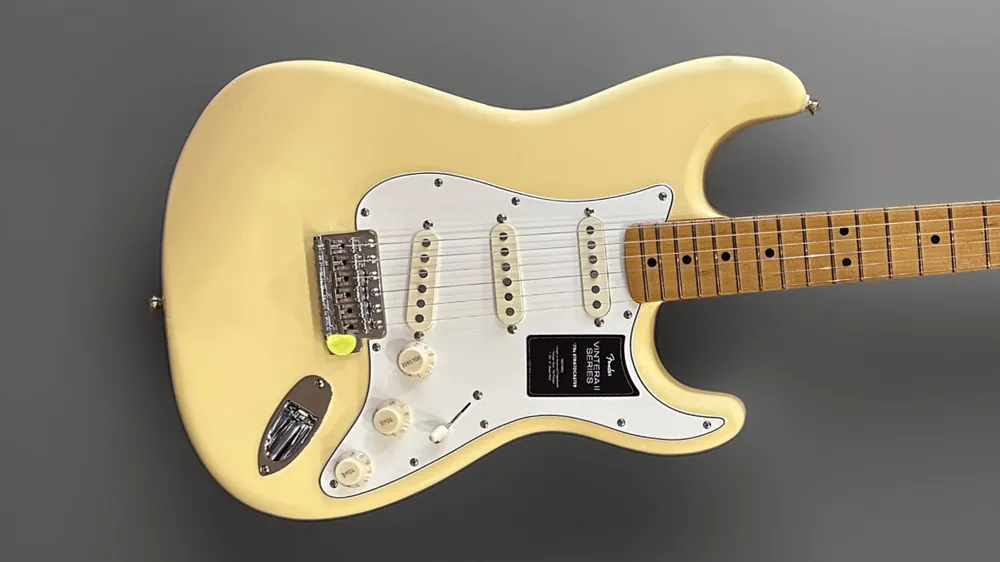 Bulk Order Vintera II 70's Stratocaster - Vintage White– Dave's Guitar Shop