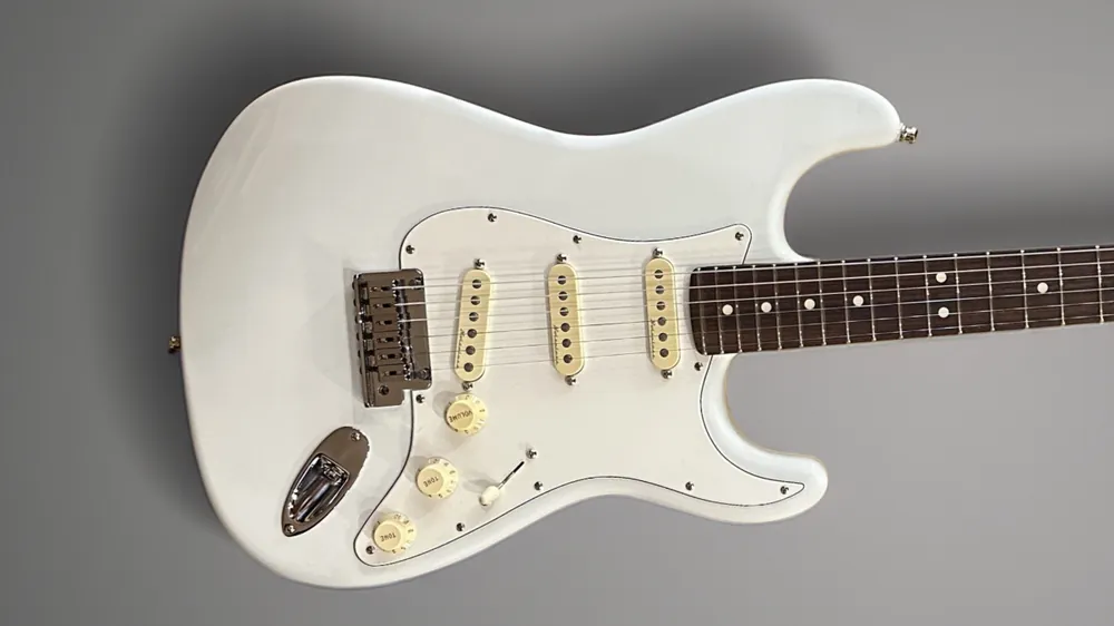 Limited Time Jeff Beck Signature NOS Strat - Olympic White– Dave's Guitar Shop