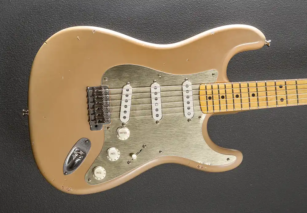 Top Pick S57 - Desert Sand– Dave's Guitar Shop