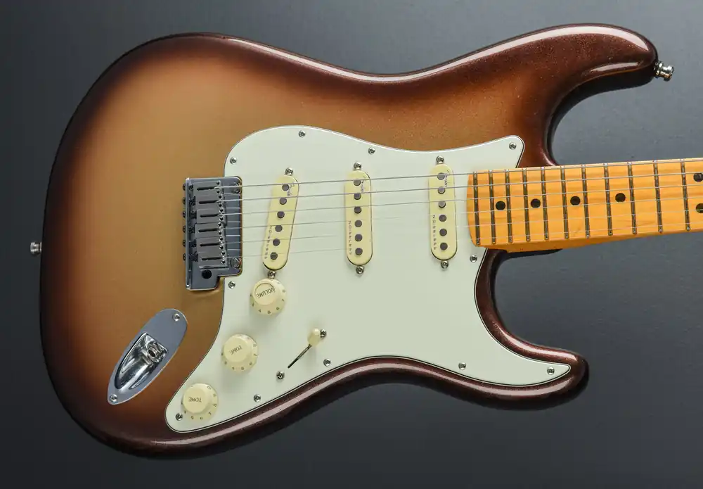 Brand New USED American Ultra Stratocaster '22– Dave's Guitar Shop