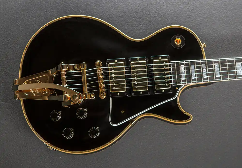 1957 Les Paul Custom Reissue - VOS Ebony 3 Pickup w/Bigsby– Dave's Guitar Shop Buy Direct