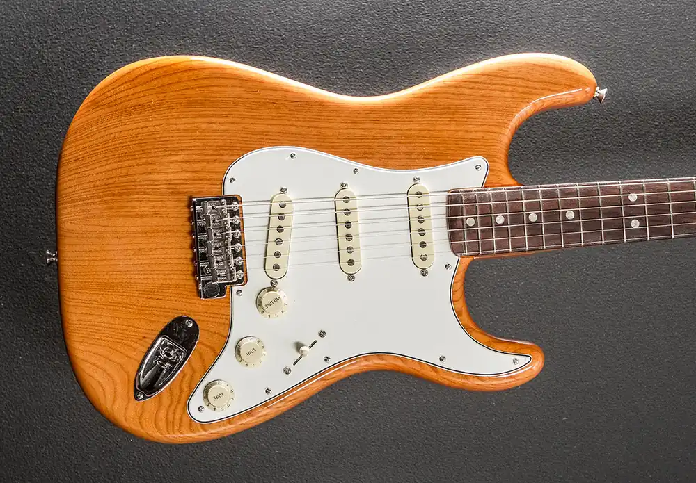 Used American Vintage II 1973 Strat '22– Dave's Guitar Shop Worldwide Shipping