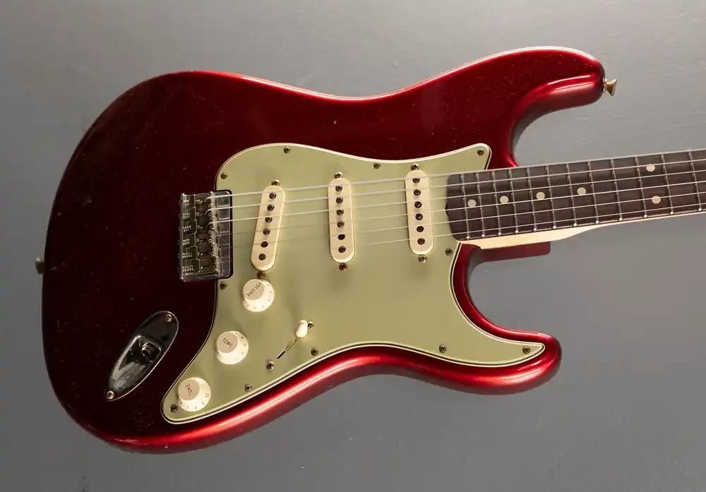 Weekend Sale 1960 Journeyman Relic Hardtail Stratocaster - Candy Apple Red– Dave's Guitar Shop