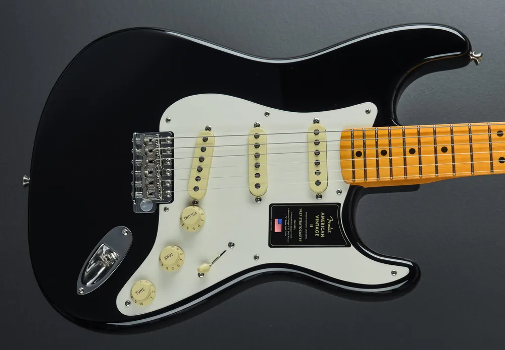 Worldwide Shipping American Vintage II 1957 Stratocaster - Black– Dave's Guitar Shop