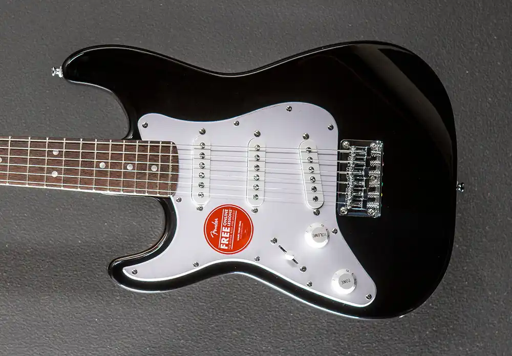 Buy Online Mini Strat Left Hand - Black– Dave's Guitar Shop