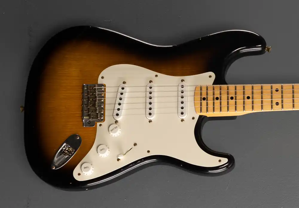 Money Back Guarantee 1955 Journeyman Relic Stratocaster - Two Tone Sunburst– Dave's Guitar Shop