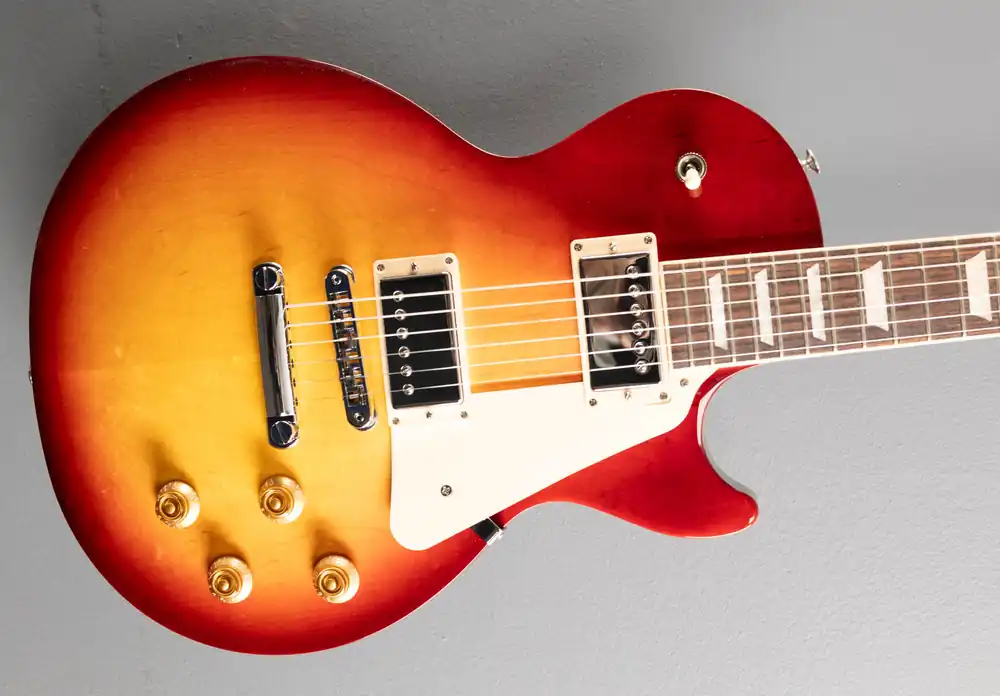 Editor’s Pick Les Paul Studio - Cherry Sunburst– Dave's Guitar Shop