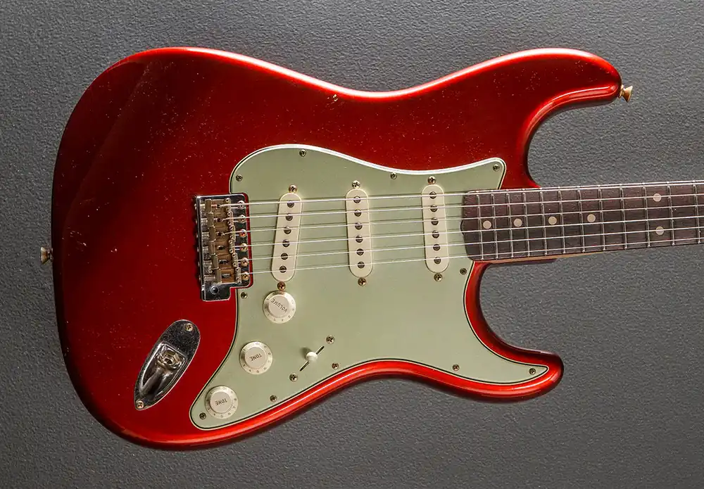 Hot Picks 1960 Journeyman Relic Strat– Dave's Guitar Shop