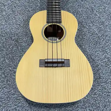 Clearance Used MAKAI SOLID TOP MC-70 CONCERT UKULELE