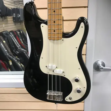 Discount Used Squier BULLET STAR BASS Vintage Bass Guitar Black 4-String