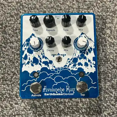 Used EARTHQUAKER DEVICES AVALANCHE RUN V2 Guitar Reverb and Delay Pedal Brand New