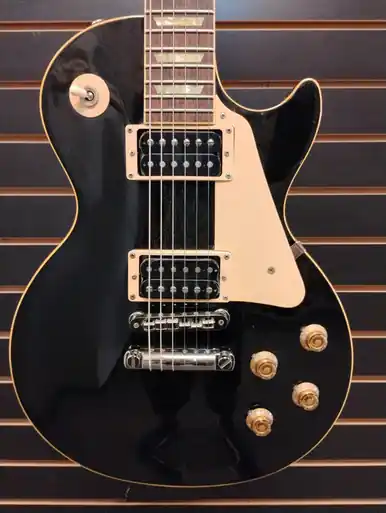Used Gibson 2007 LES PAUL CLASSIC Electric Guitar Black 6-String Trending