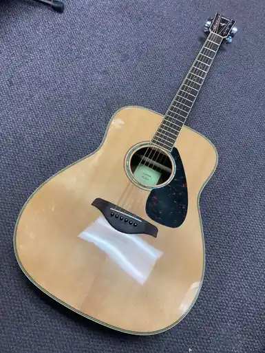 Brand New Used Yamaha FG830 Solid Top Acoustic Guitar Natural