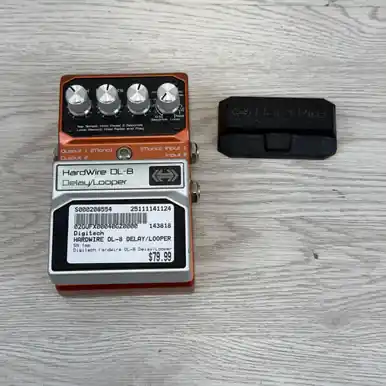 Used Digitech HARDWIRE DL-8 DELAY/LOOPER Delay Pedal Best Price