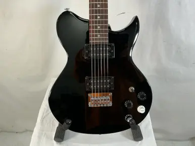 One Day Deal Used Washburn W114 050800094 Offset Double Cutaway Electric Guitar Black 6-String