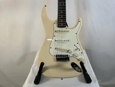 Used PARTSCASTER S Type Electric Guitar White 6-String No Minimum Order