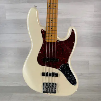 Modern Used Fender Player Plus Active Jazz Bass - Olympic Pearl with Maple Fingerboard