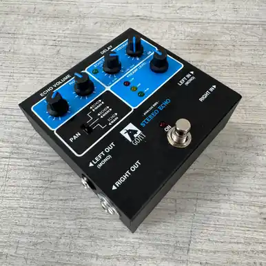 Used GOAT Blue Series Stereo Echo Pedal Premium