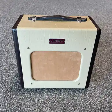 Used FENDER CHAMPION 600Tube Combo Amplifier Don’t Miss Out