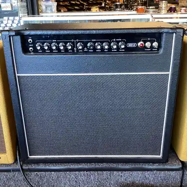 Used STAGE RIGHT SB12 AMPLIFIER 1 x 12 Tube Combo Amplifier 1 x 12 Special Offer