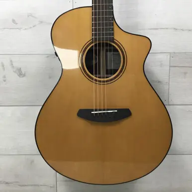Handmade Used Breedlove PERFORMER PRO CONCERT AGED TONER CE RSWD Solid Top Acoustic Guitar Natural