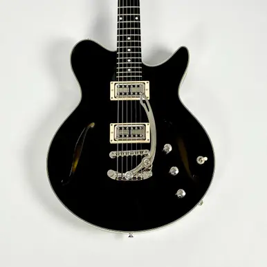 Used Eastman ROMEO NYC Semi-Hollow Electric Guitar Black 6-String Reduced Price