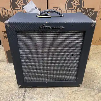 Deal Used Ampeg B-200R ROCKET BASS 1 x 15 Bass Combo Amplifier 1 x 15