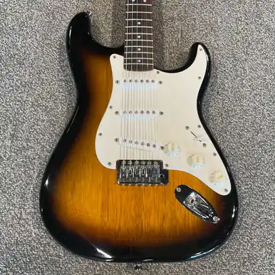Luxury Used SQUIER AFFINITY STRATOCASTER Electric Guitar