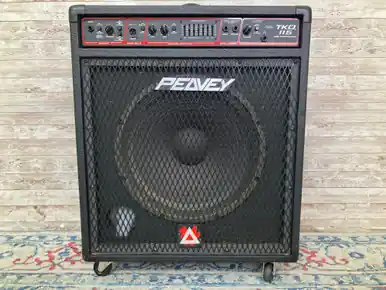 Used Peavey TKO 115 BASS CMBO 1 x 15 Bass Combo Amplifier 1 x 15 Clearance