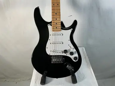 Trending Used Behringer S-TYPE ELECTRIC GUITAR S Type Electric Guitar Black 6-String