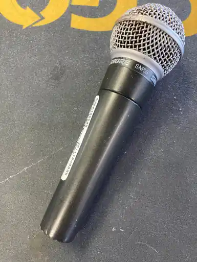 Used Shure SM58 Dynamic Microphone Editor’s Pick