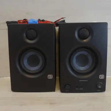 Special Discount Used PreSonus Eris E3.5 monitors Speaker Cabinet