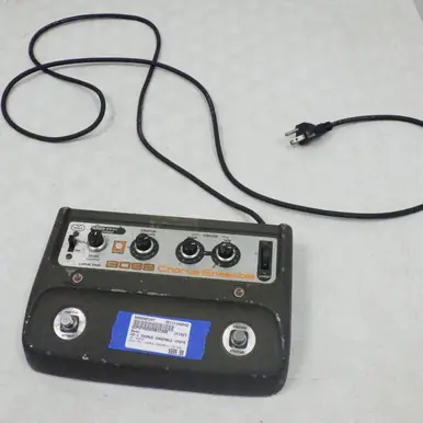 Used Boss CE-1 CHORUS ENSEMBLE VINTAGE Pro Sound Effects Unit Big Sale