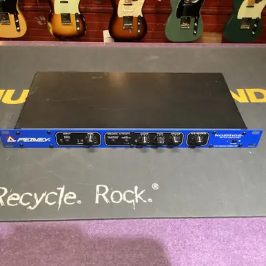 Used Peavey KOSMOS Pro Sound Effects Unit While Supplies Last
