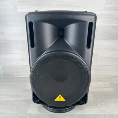 Used Behringer Eurolive B215D - 550-watt 15-inch Powered Speaker - Local Pickup Only Discount