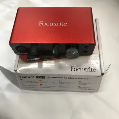 Used Focusrite SCARLETT SOLO 3RD GEN Computer Interface 2 A/D Recording Inputs New Release