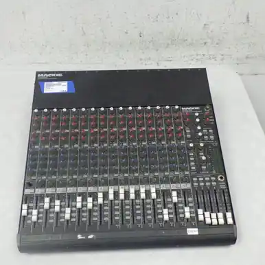 Used Mackie CR1604 VLZ Mixing Console Brand New