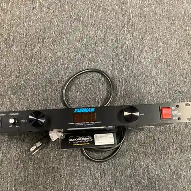 Mega Sale Used Furman RP-8D Pro Sound Product