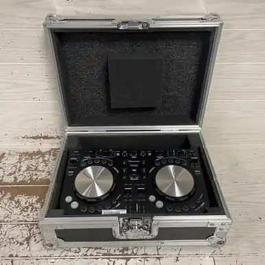 Used Pioneer DDJ-WEGO W/AC/CASE/CABLES DJ Mixer Modern