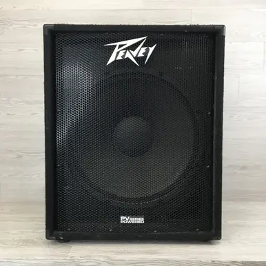 Used Peavey PV118D POWERED SUB 18IN Powered Sub While Supplies Last