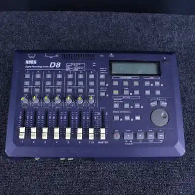 Don’t Miss Out Used Korg D8 DIGITAL RECORDING STUDIO Compact Recording Device