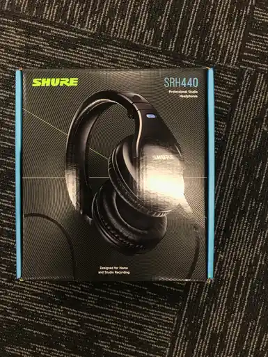 Editor’s Pick Used Shure SRH440 Pro Sound Product