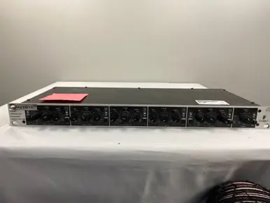 Buy Online Used Behringer PEQ 305 Equalizer