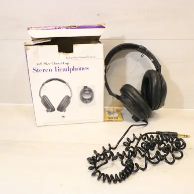 Grab Now Used Radio Shack HEADPHONES Pro Sound Product