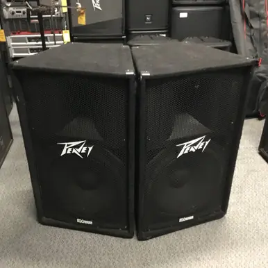 Money Back Guarantee Used Peavey PV115D 15 POWERED SPEAKER PAIR Powered Full Range Speaker Cabinet